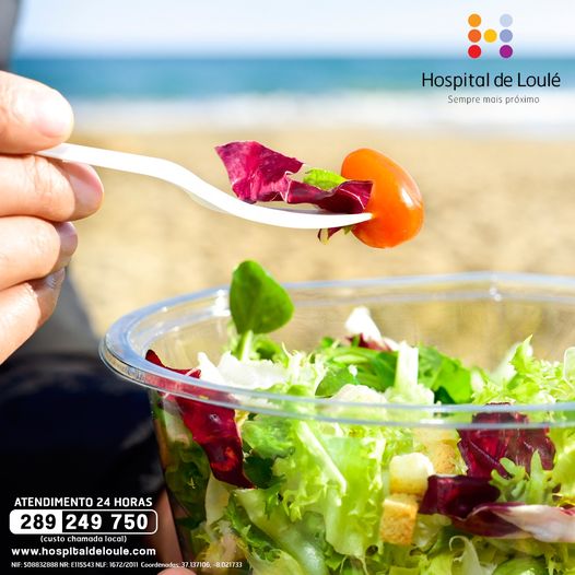 Healthy meals on the beach
